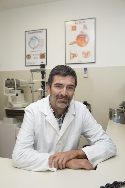 Doctor. Santiago Sánchez Legaza - Clínica Oftalmológica de Granada